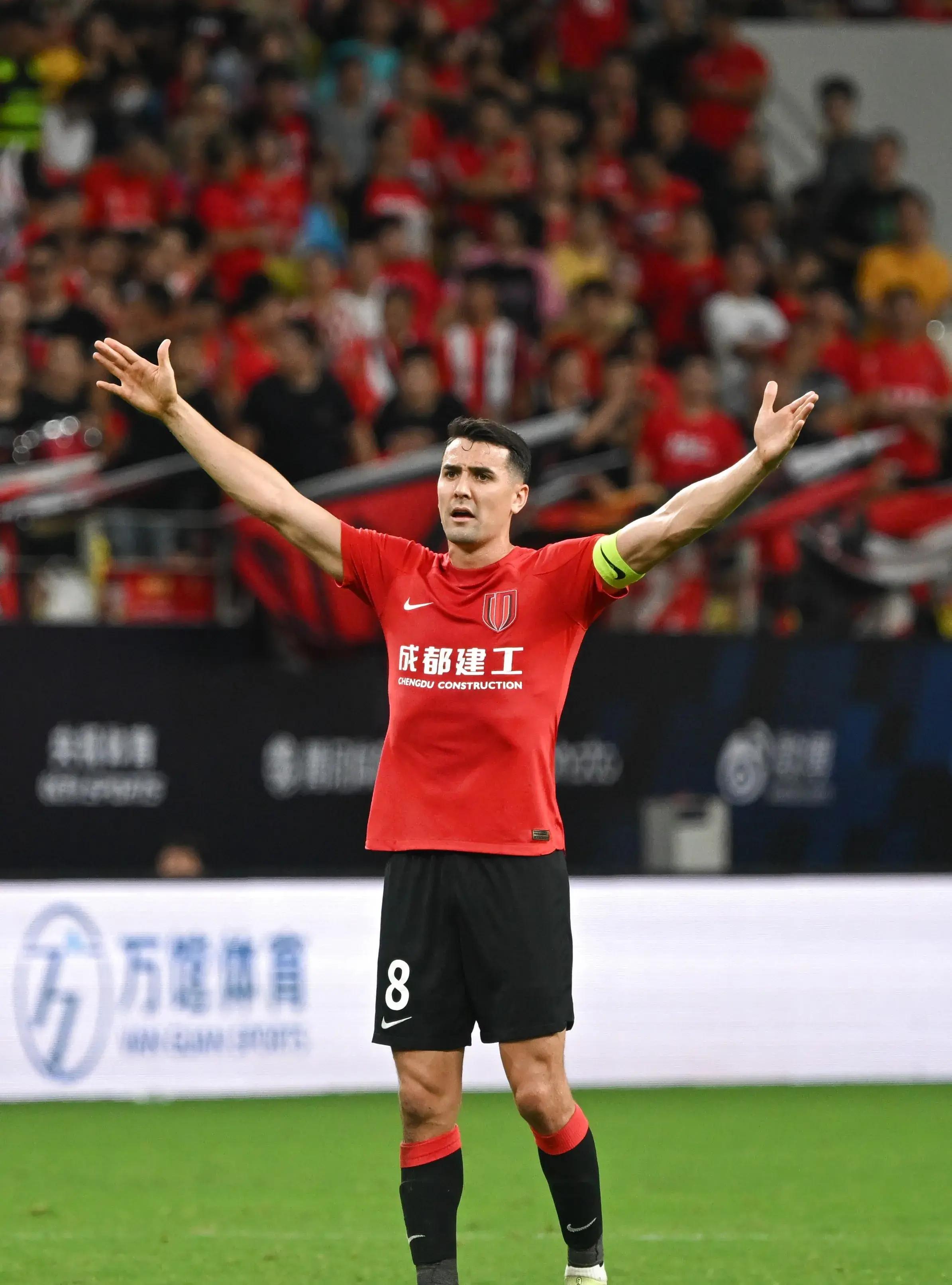 包含西甲窗口期再迎强敌，金州勇士单刀错失，主帅态度——态度坚定，赛程密集仍需轮换的词条